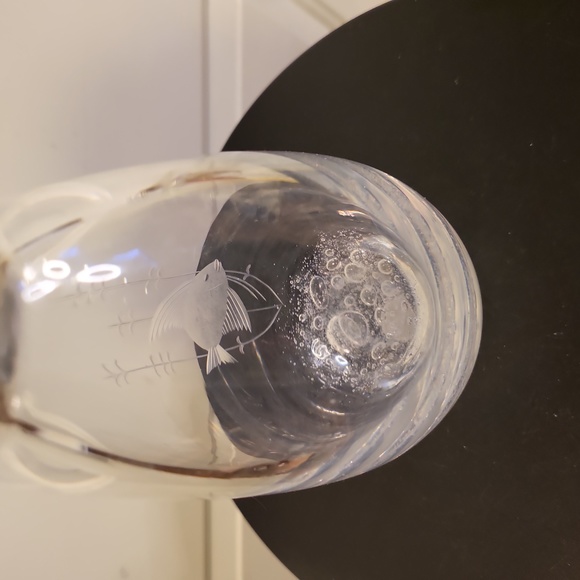 Scandinavian Vintage Bubble Base Vase With Etched Fish and Seaweed - Picture 9 of 12